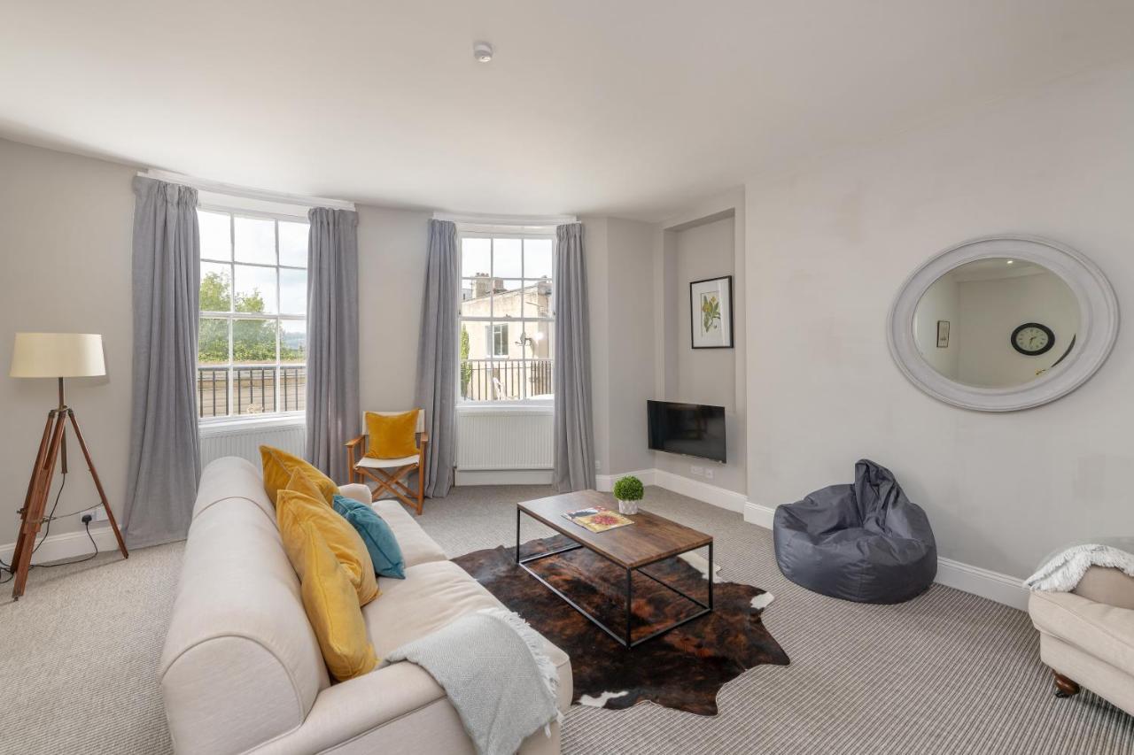 Georgian 2 Bed Apartment With 3 Bathrooms And Parking Bagian luar foto