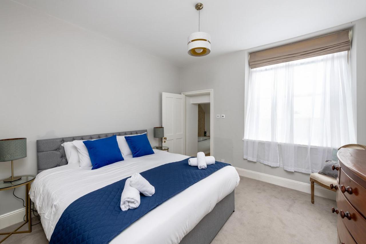 Georgian 2 Bed Apartment With 3 Bathrooms And Parking Bagian luar foto