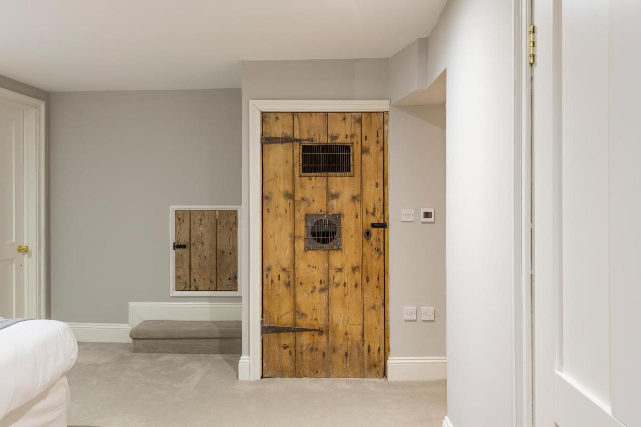 Georgian 2 Bed Apartment With 3 Bathrooms And Parking Bagian luar foto