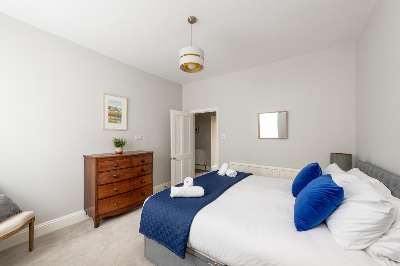 Georgian 2 Bed Apartment With 3 Bathrooms And Parking Bagian luar foto